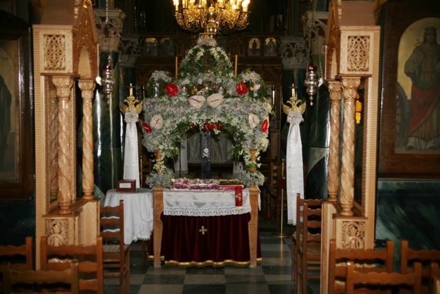 Taxiarches (Archangels) church interior